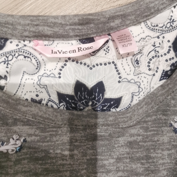 New soft scoop neckline peasley comfortable dress - Picture 2 of 4